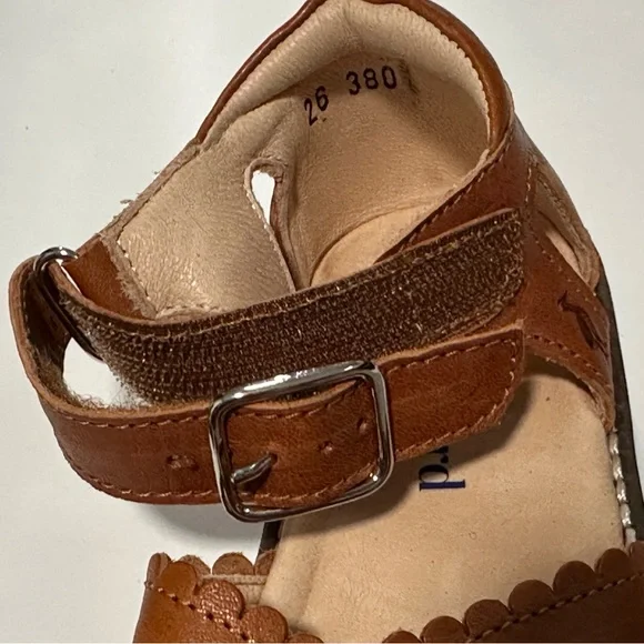 Petit Nord Little Girl’s Scalloped Leather Sandals Cognac Size EU 26 - Picture 7 of 9